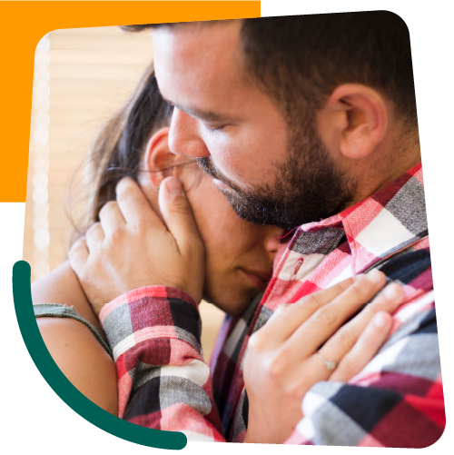 Familia recibiendo apoyo emocional de Asistex Asistencia familiar y apoyo emocional